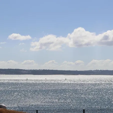 Hi - De Juventude بيت شباب *